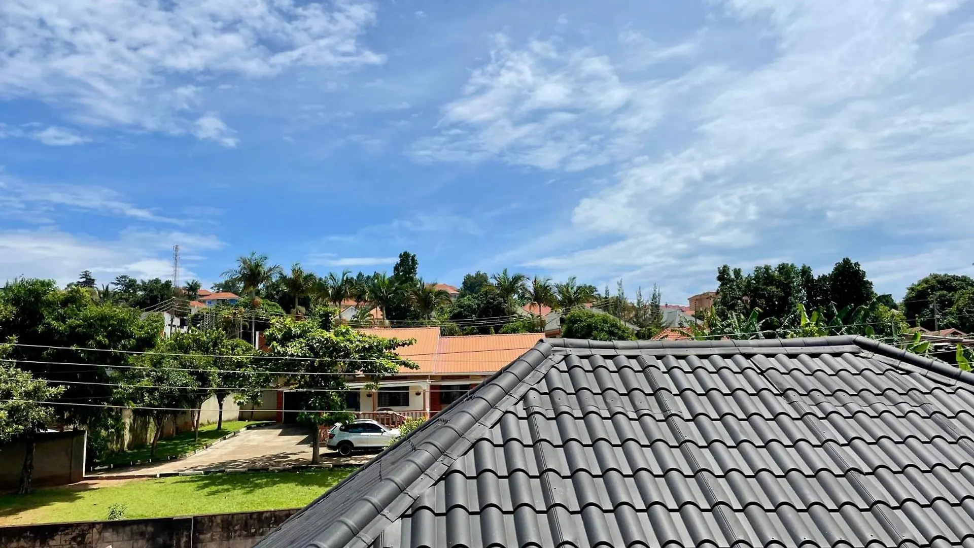 K Kitende Apartments 坎帕拉